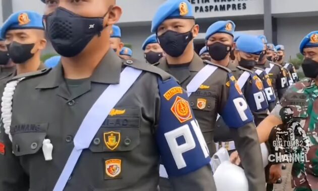 gaji polisi militer
